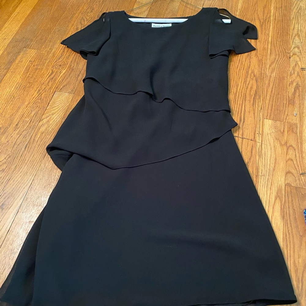 Danny & Nicole Black dress - size 8p - Picture 3 of 8
